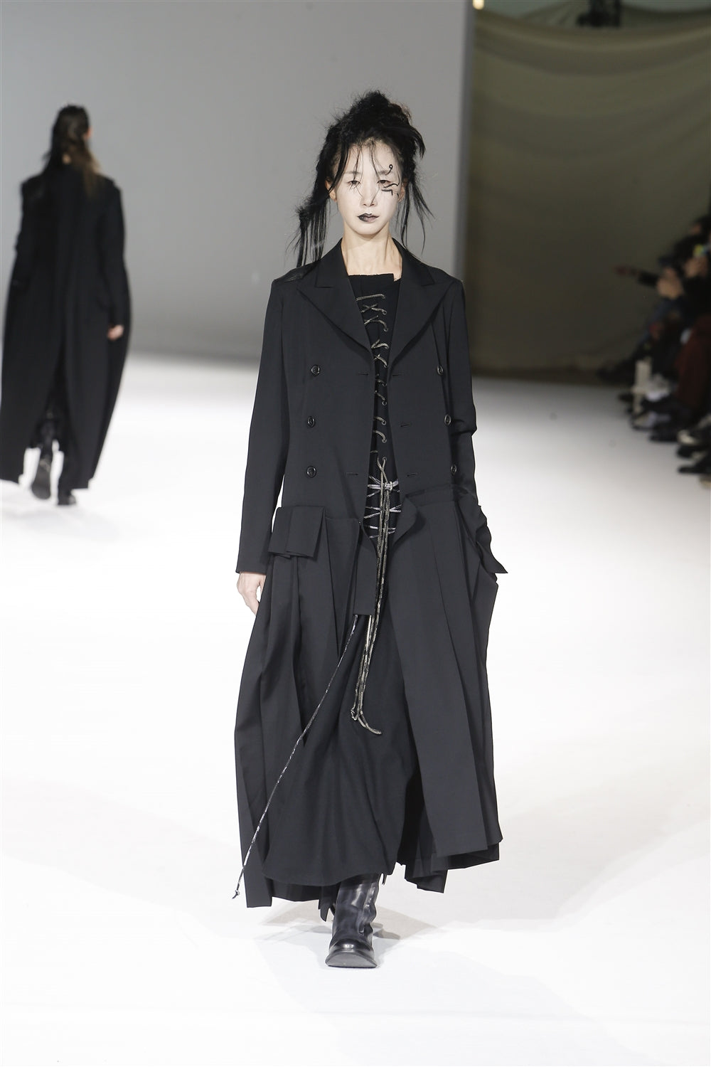 Yohji Yamamoto AUTUMN / WINTER 2020-21 – THE SHOP YOHJI YAMAMOTO