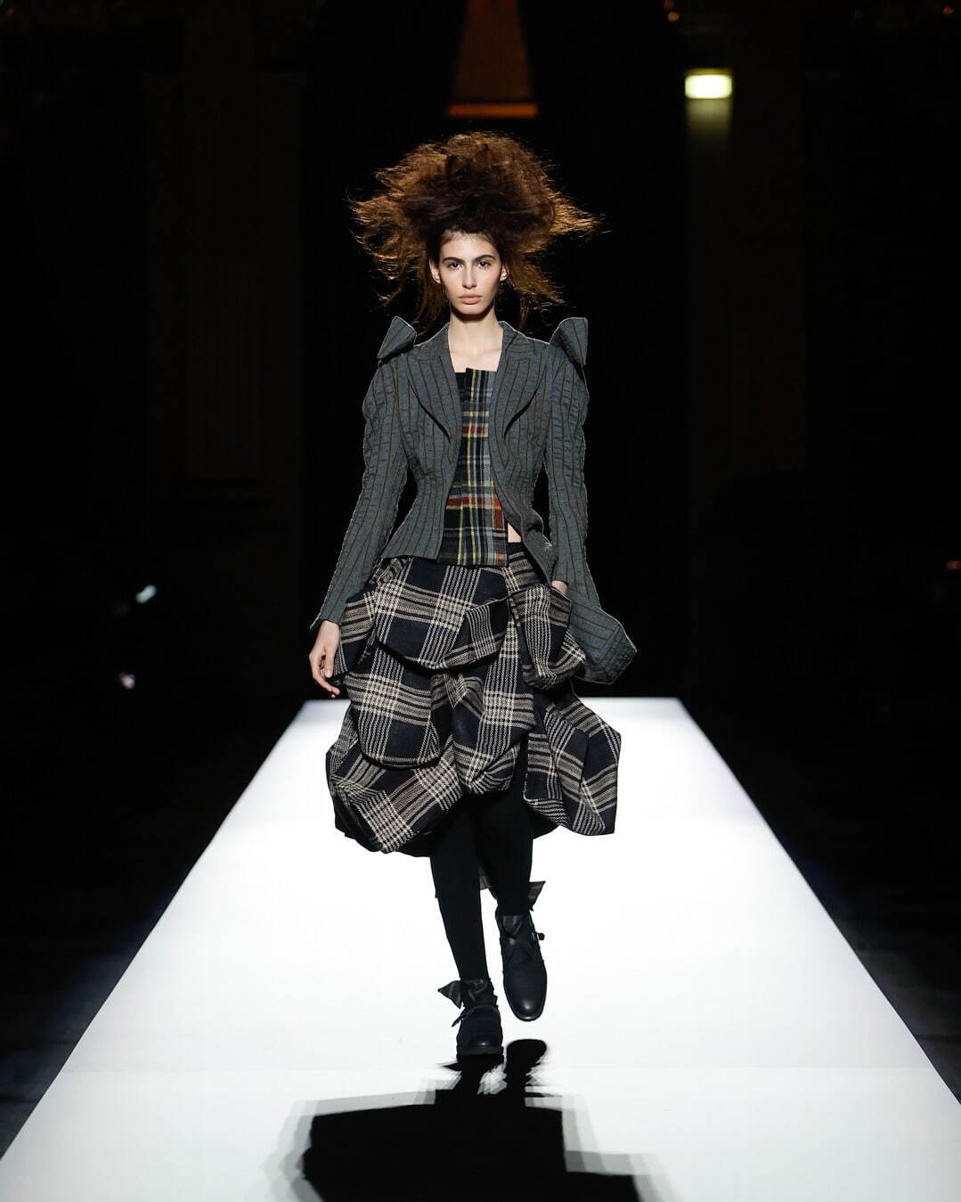 Yohji Yamamoto AUTUMN / WINTER 2024-25 – THE SHOP YOHJI YAMAMOTO
