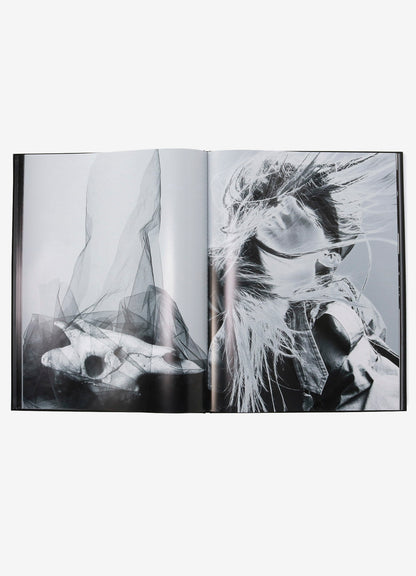 YOHJI YAMAMOTO 2018-19AW Photo Art Book