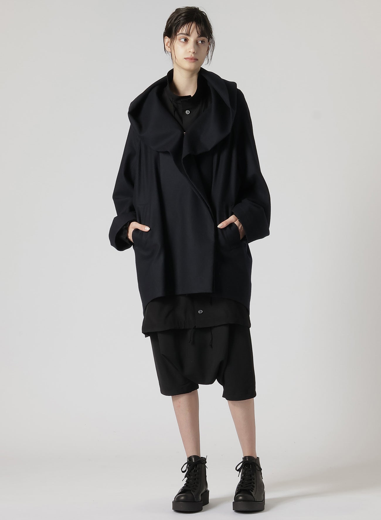 SAXONY R-HOODED CAPE COAT