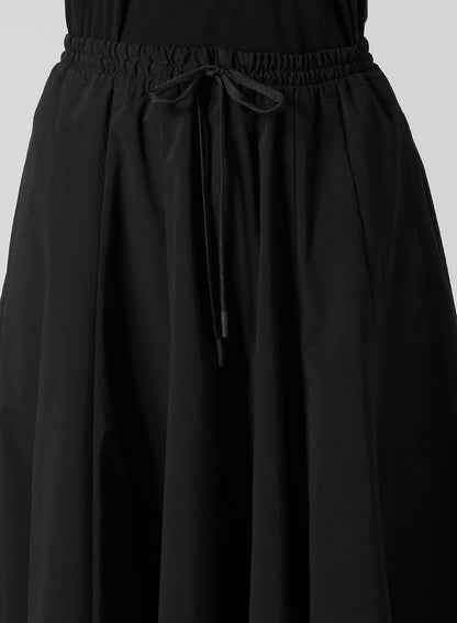 PE TAFFETA R-PANELED FLARE SKIRT