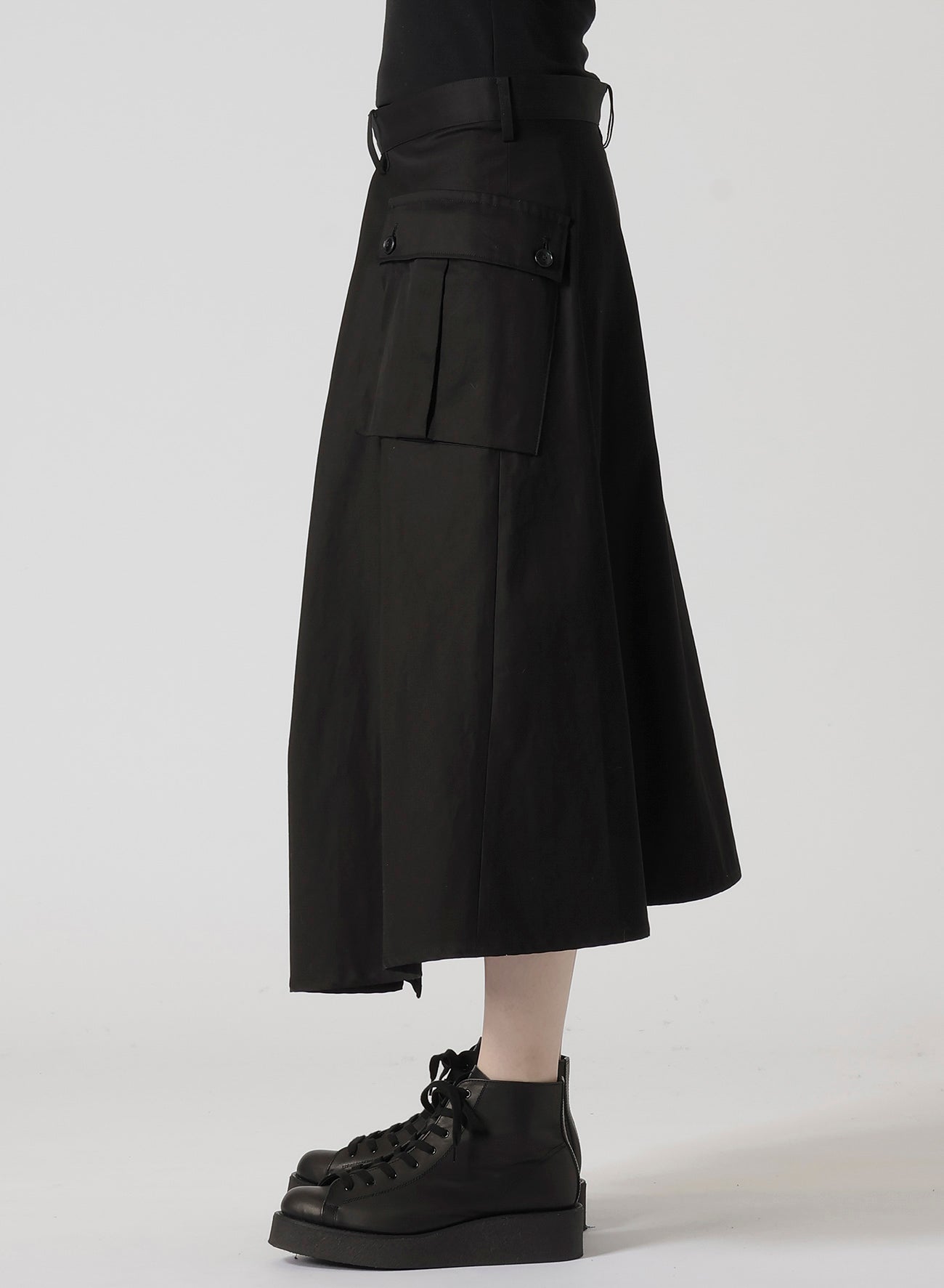 GABARDINE R-WIDE TUCK CARGO SKIRT