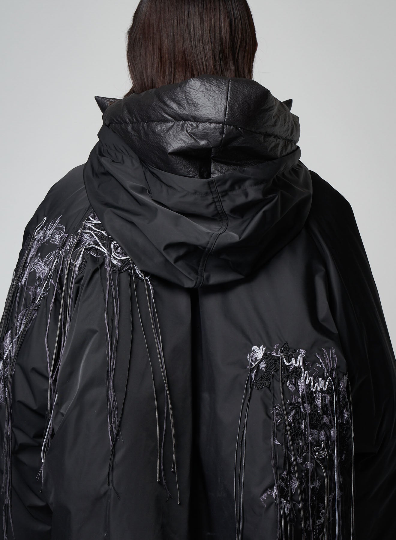 PE TWILL EMBROIDERY WITH MITTEN J