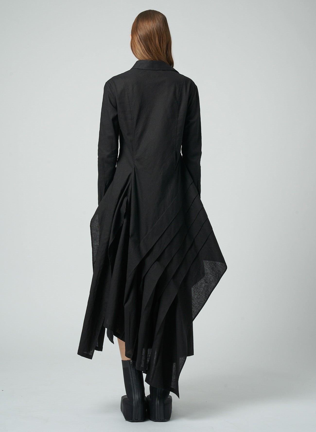 MUSLIN DRESS WITH PLEATED RIGHT SIDE DETAILS