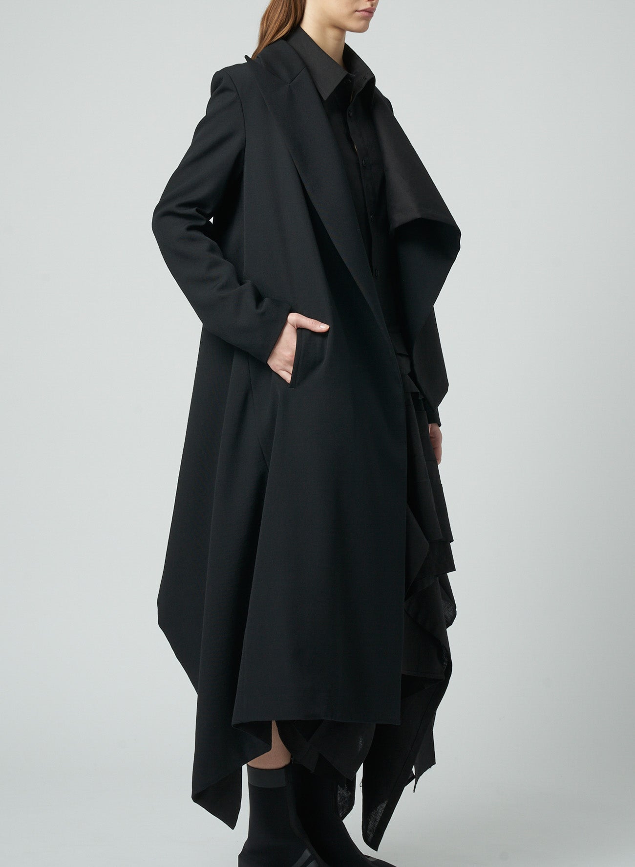 WOOL GABARDINE ASYMMETRIC LONG JACKET