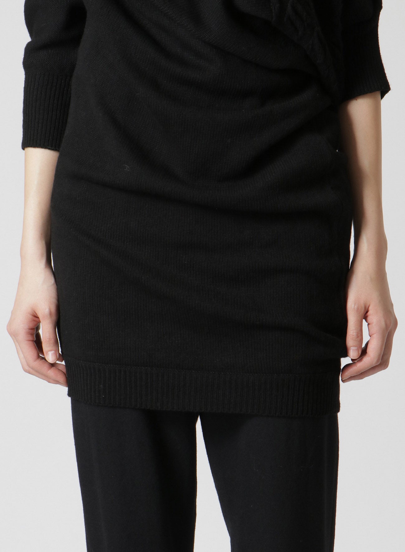 PLAIN ST+PATTERN+RIB DRAPED TURTLE NECK B