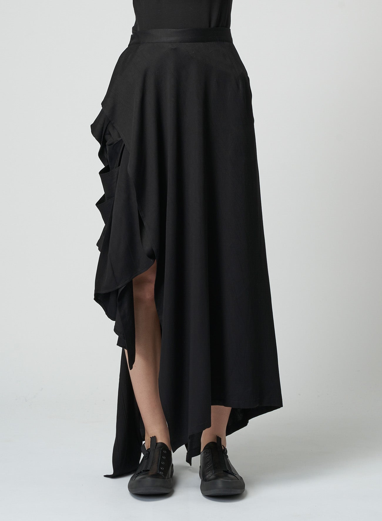 RAYON SATIN PLEATED ASYMMETRIC SKIRT