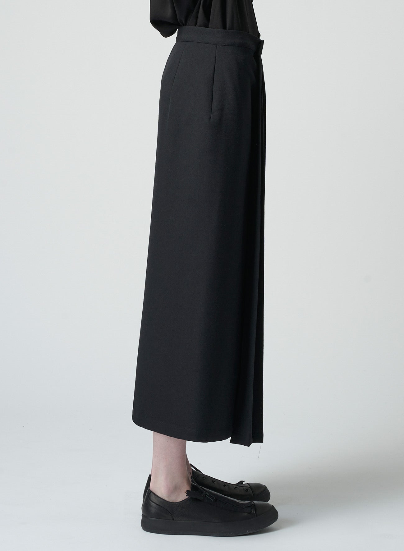 GABARDINE F PLEATED SKIRT