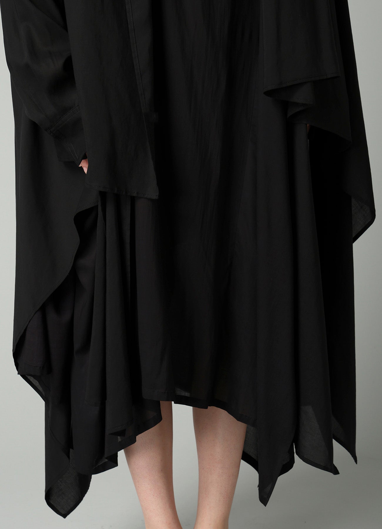 CELLULOSE LAWN ASYMMETRIC DRAPED BLOUSE