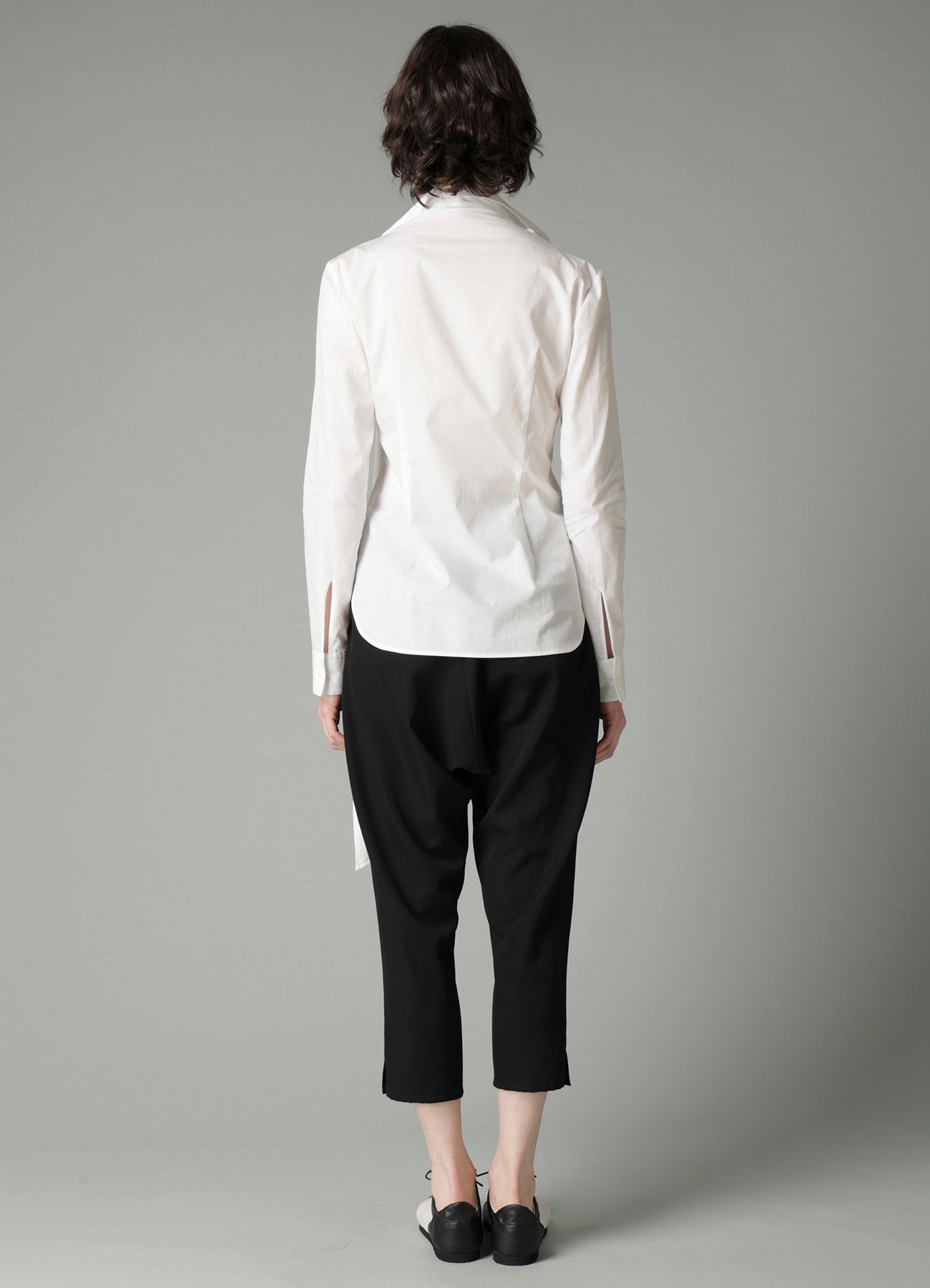 BROAD STOLE DETAIL BLOUSE