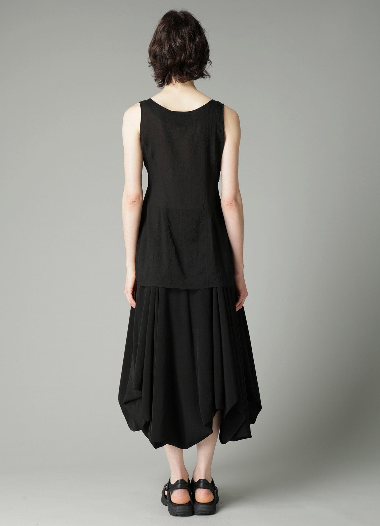 CELLULOSE LAWN SLEEVELESS BLOUSE