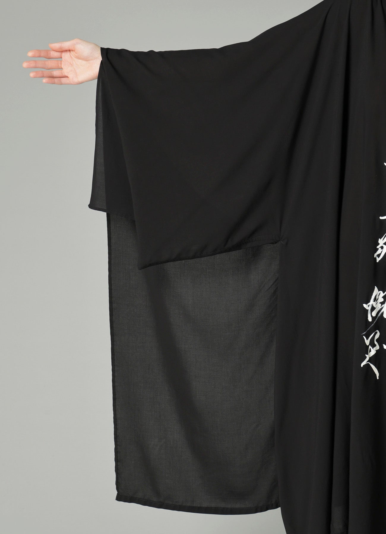 SEKIBETSU A ASM O SHOULDER DRESS B