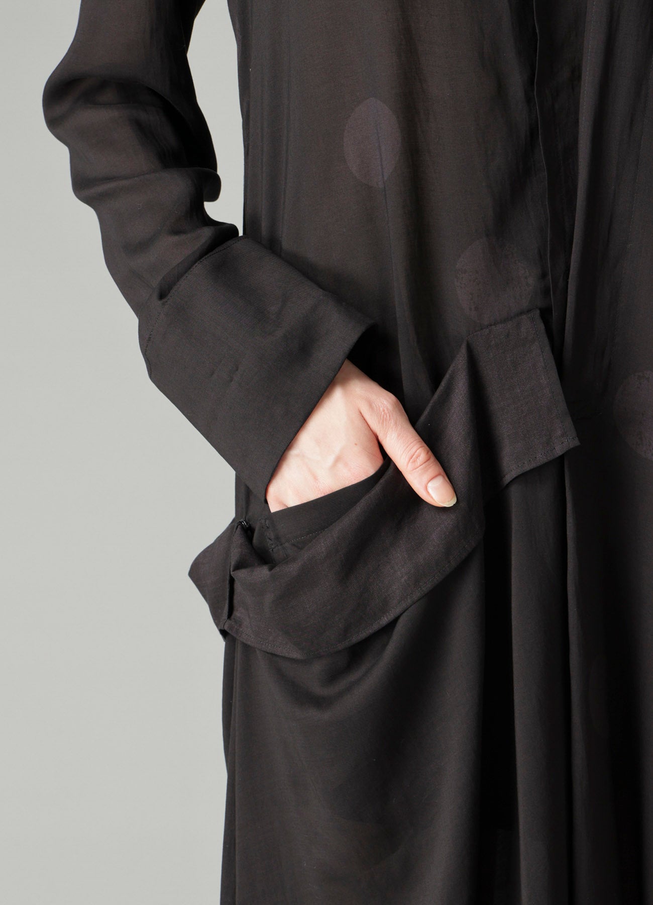 DAMAGED DOT L R DRAPE DETAIL SHIRT DRESS