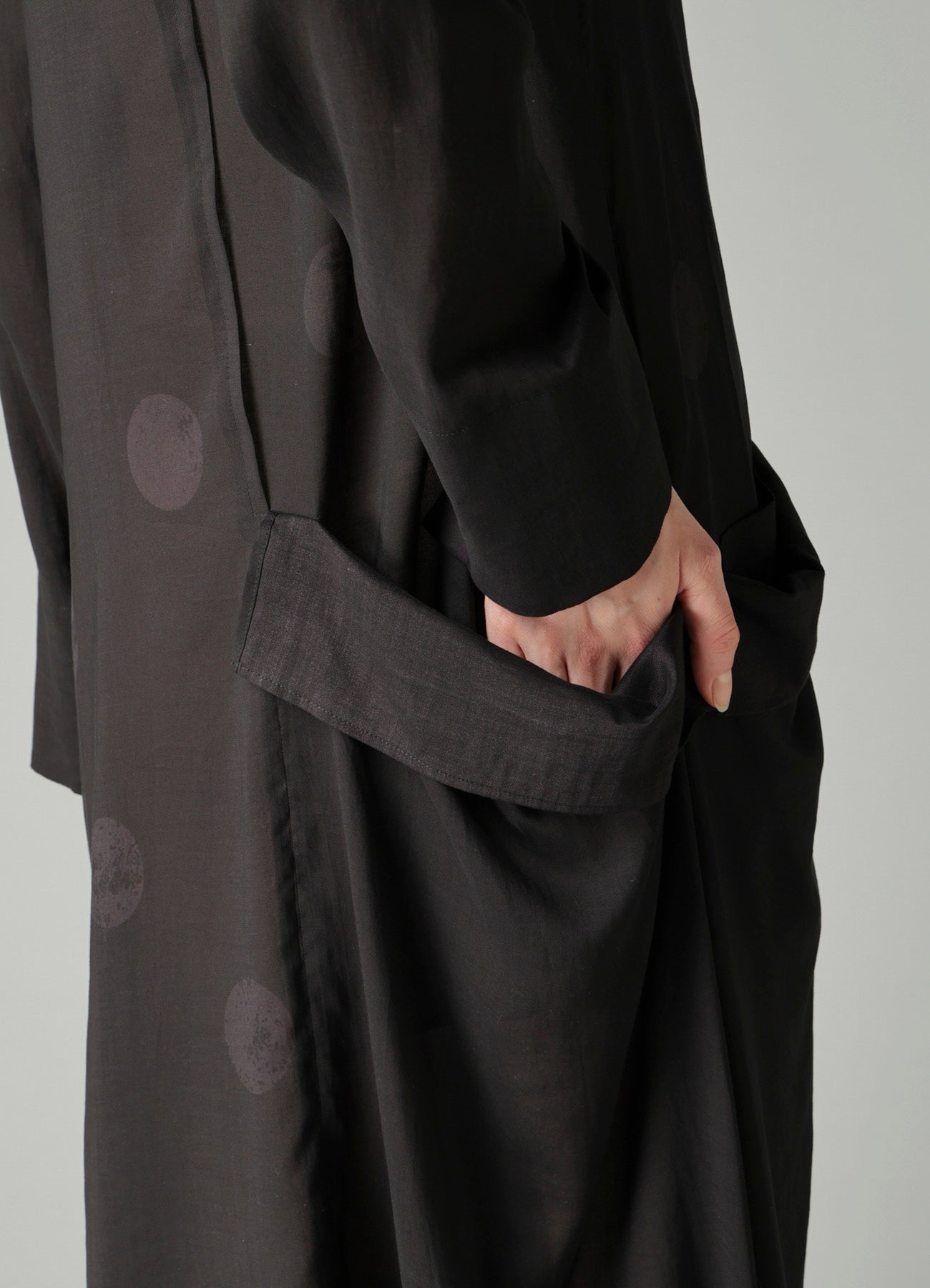 DAMAGED DOT L R DRAPE DETAIL SHIRT DRESS