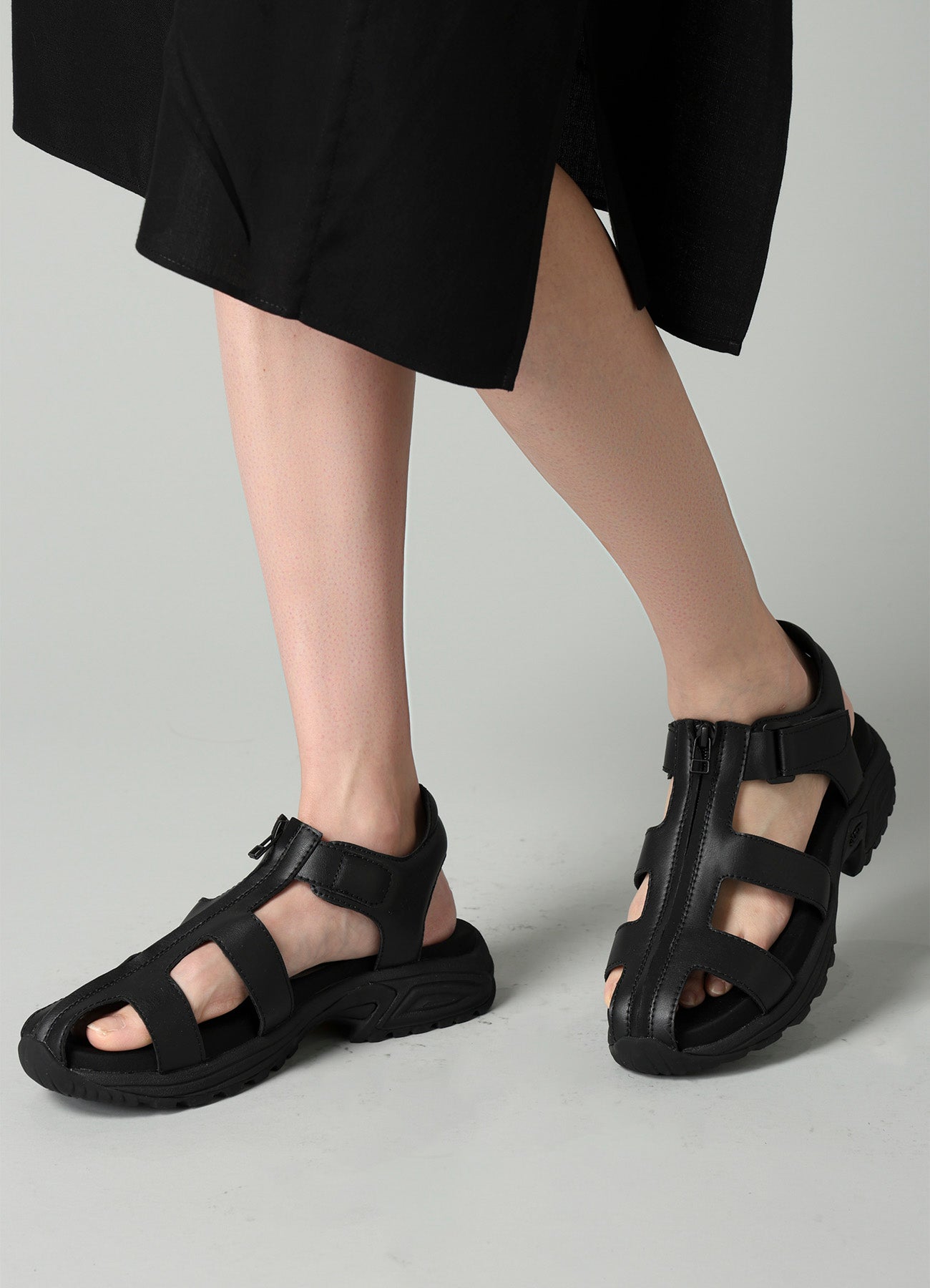 Pu LEATHER FRONT ZIP SANDALS – THE SHOP YOHJI YAMAMOTO