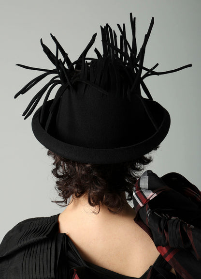 WOOL FELT BK TOP FRINGE HAT A