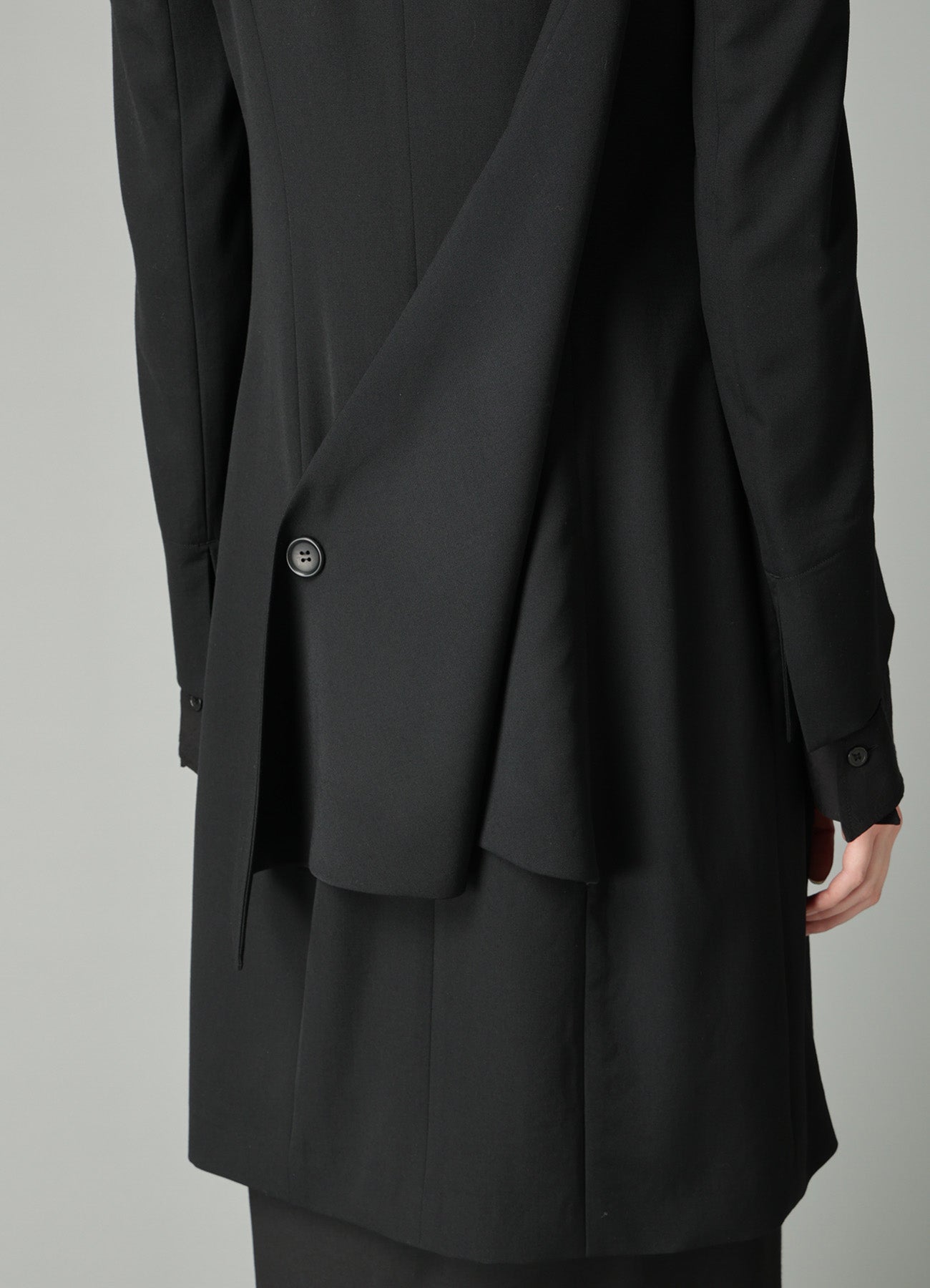 GABARDINE B TRIANGLE POINT JACKET