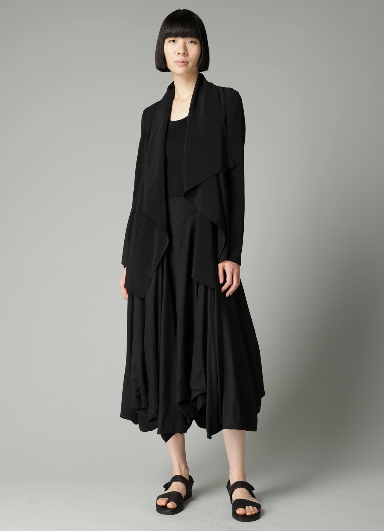 Ta/Pe CREPE DE CHINE FRONT DRAPED DETAIL JACKET