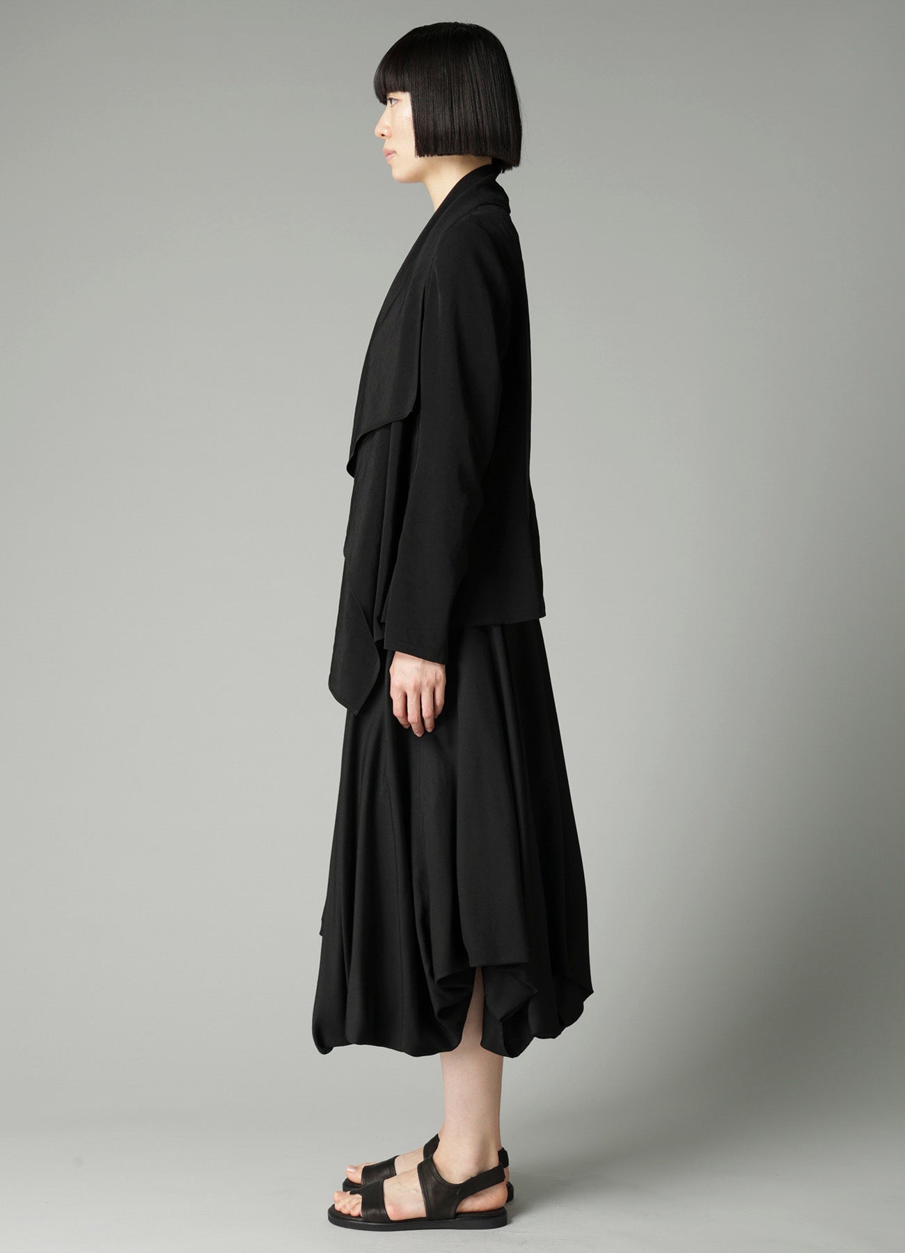 Ta/Pe CREPE DE CHINE FRONT DRAPED DETAIL JACKET