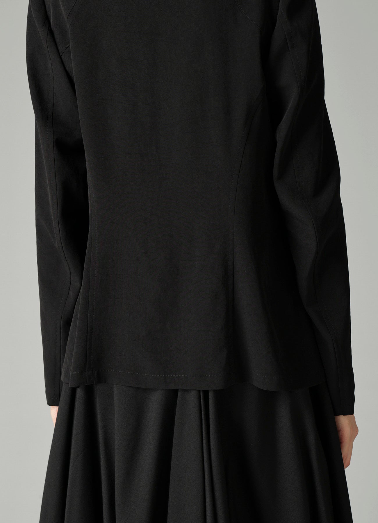 Ta/Pe CREPE DE CHINE FRONT DRAPED DETAIL JACKET