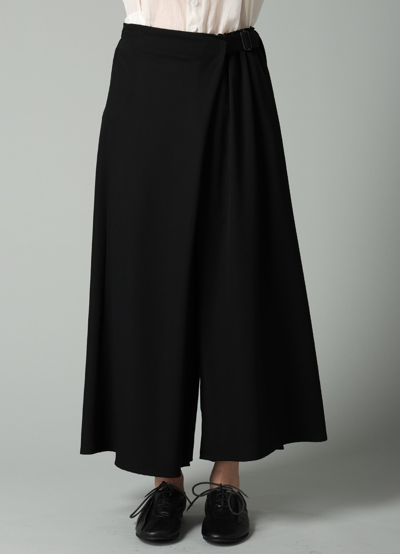 GABARDINE R WRAP SKIRT PANTS B