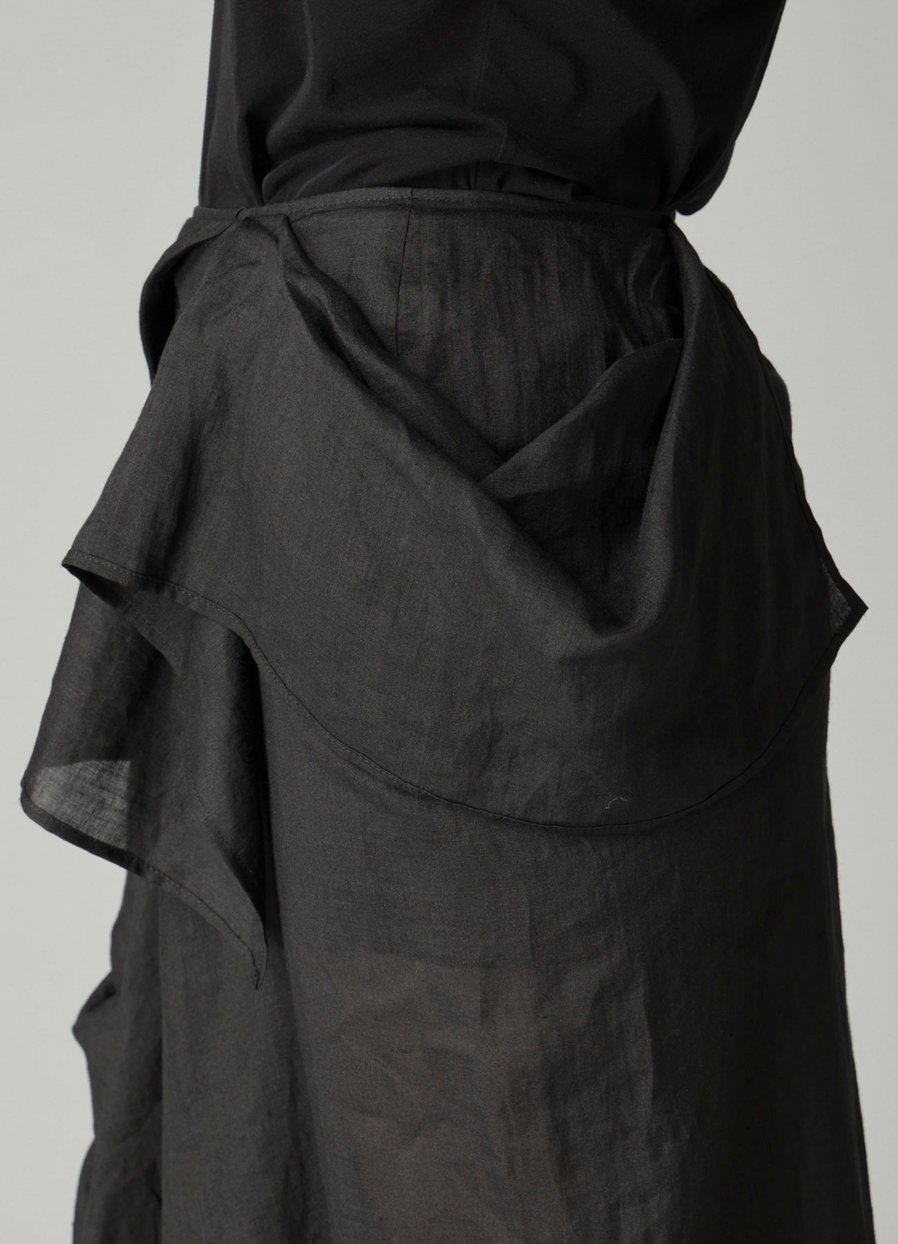 Ra LAWN DRAPED SKIRT