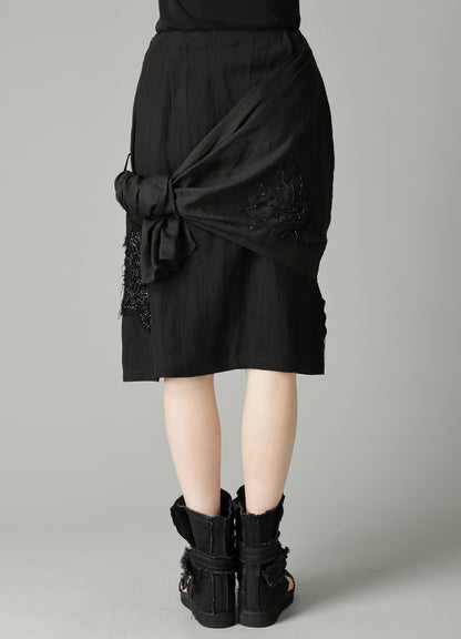 Ra LAWN BEADS POINT DRAPED SKIRT