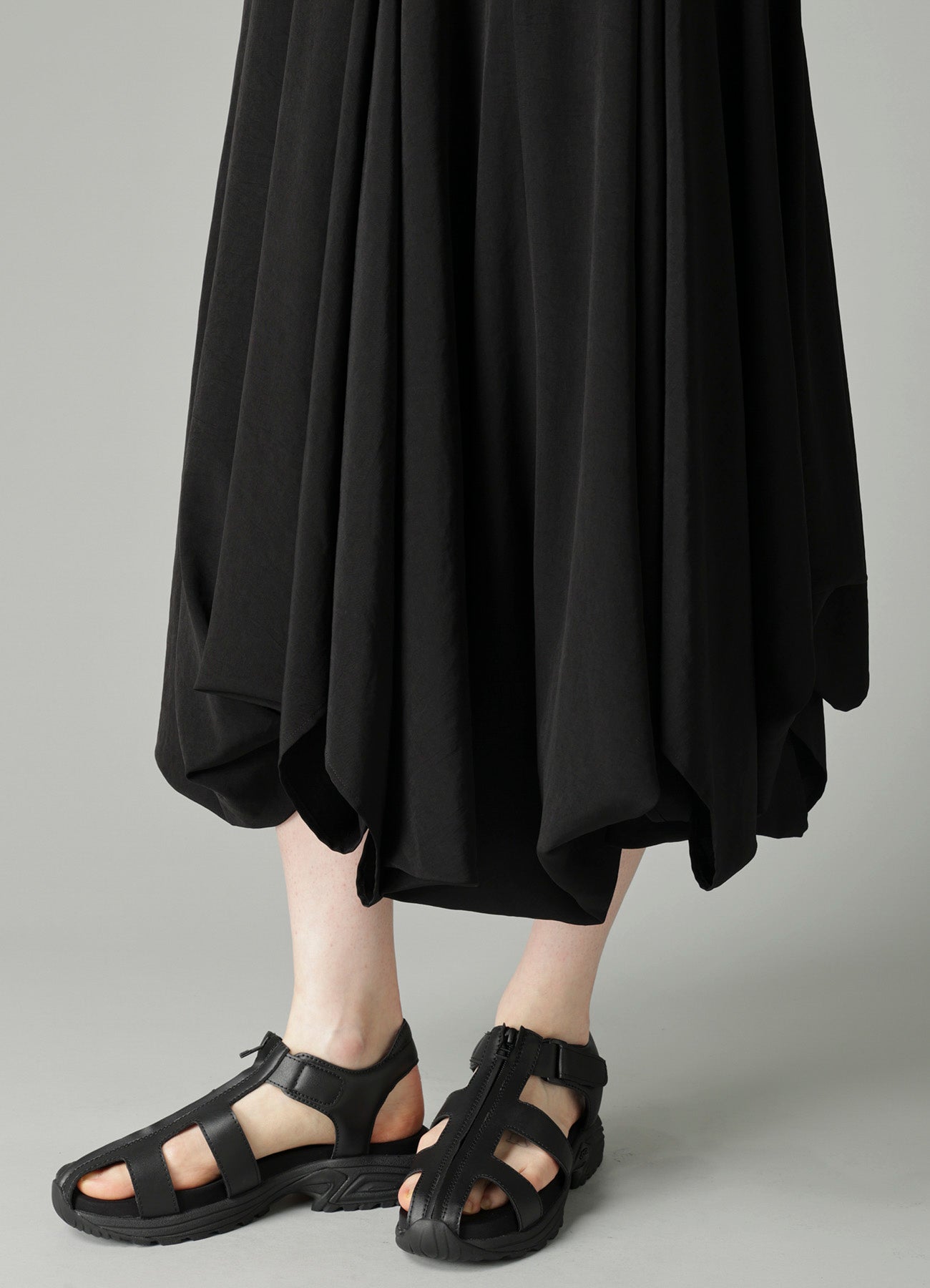 Ta/Pe CREPE DE CHINE PANEL BALLOON SKIRT – THE SHOP YOHJI YAMAMOTO
