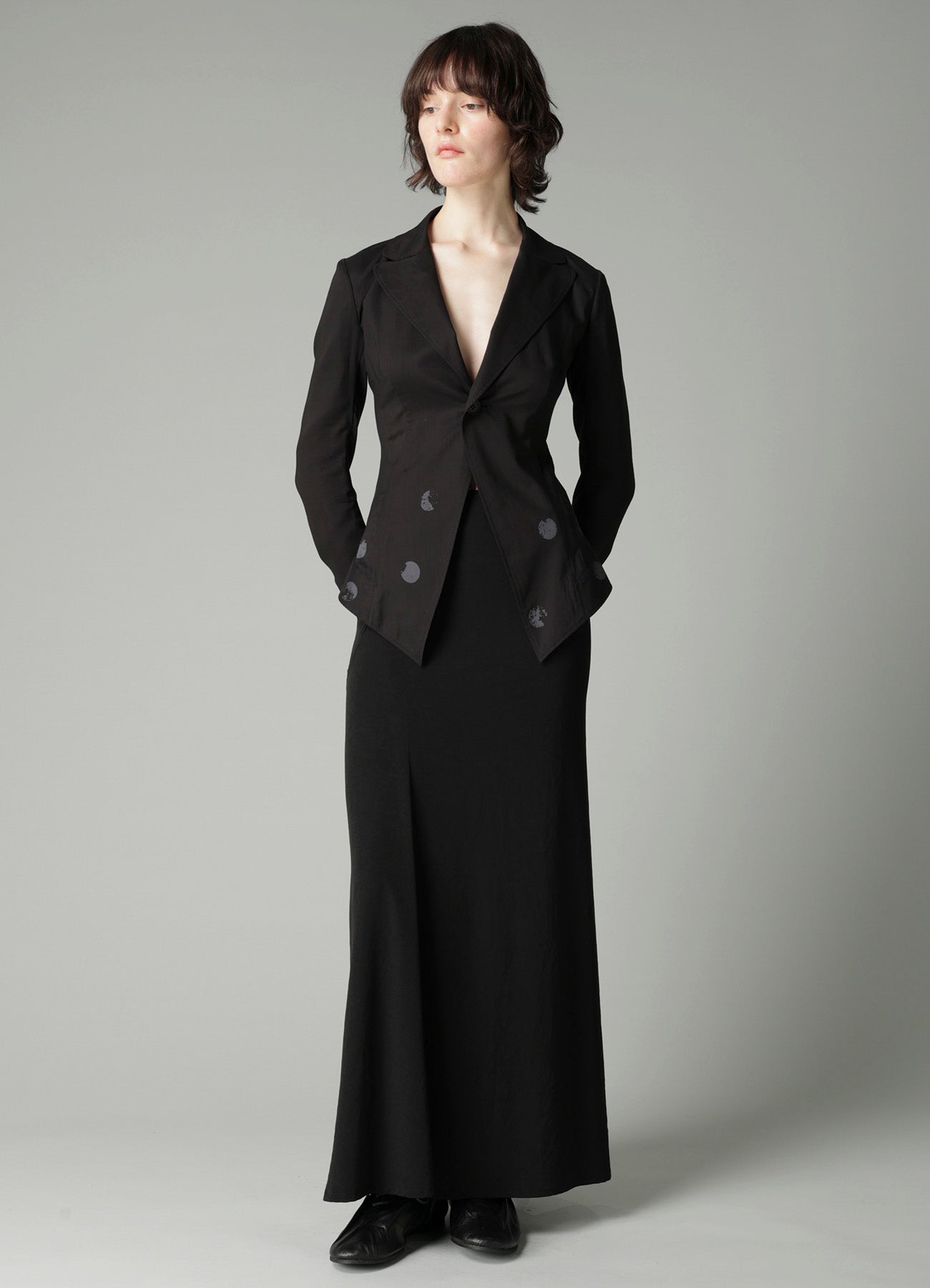 Ta/Pe CREPE DE CHINE DIAGONAL CUTTING LONG SKIRT – THE SHOP YOHJI