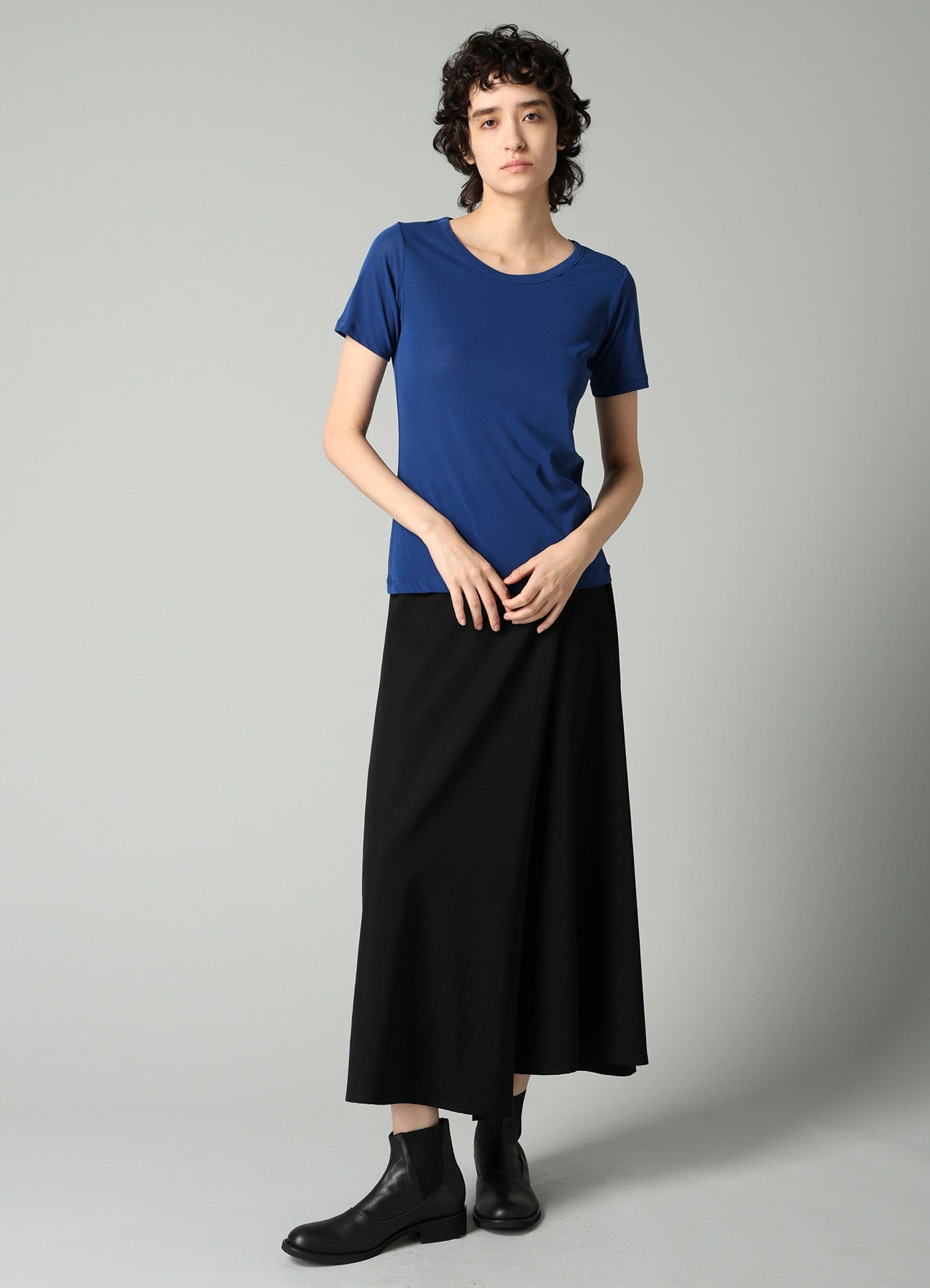 HIGH TWISTED SINGLE JERSEY SHORT SLV ROUND NECK T