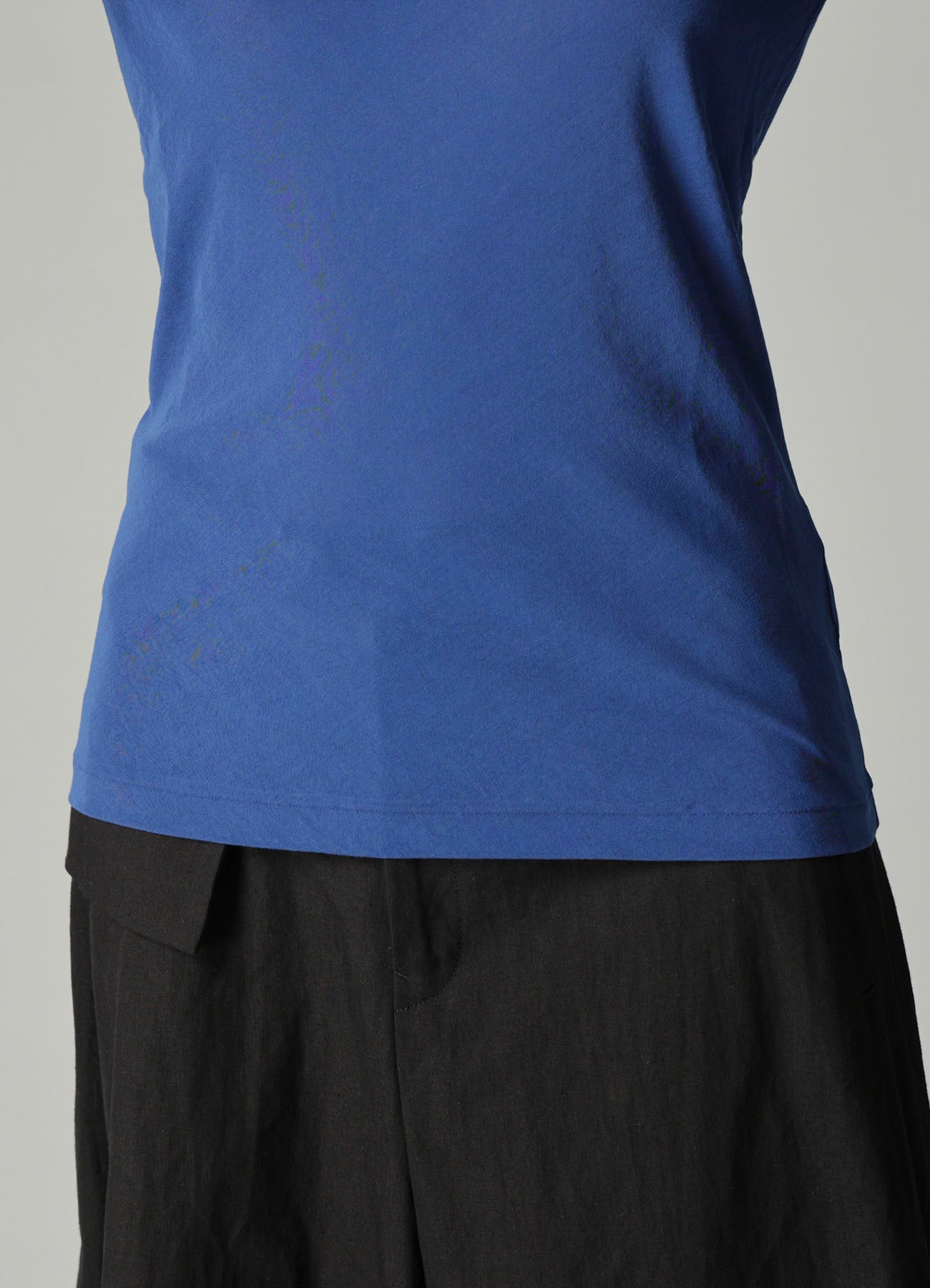 HIGH TWISTED SINGLE JERSEY LONG SLV ROUND NECK T