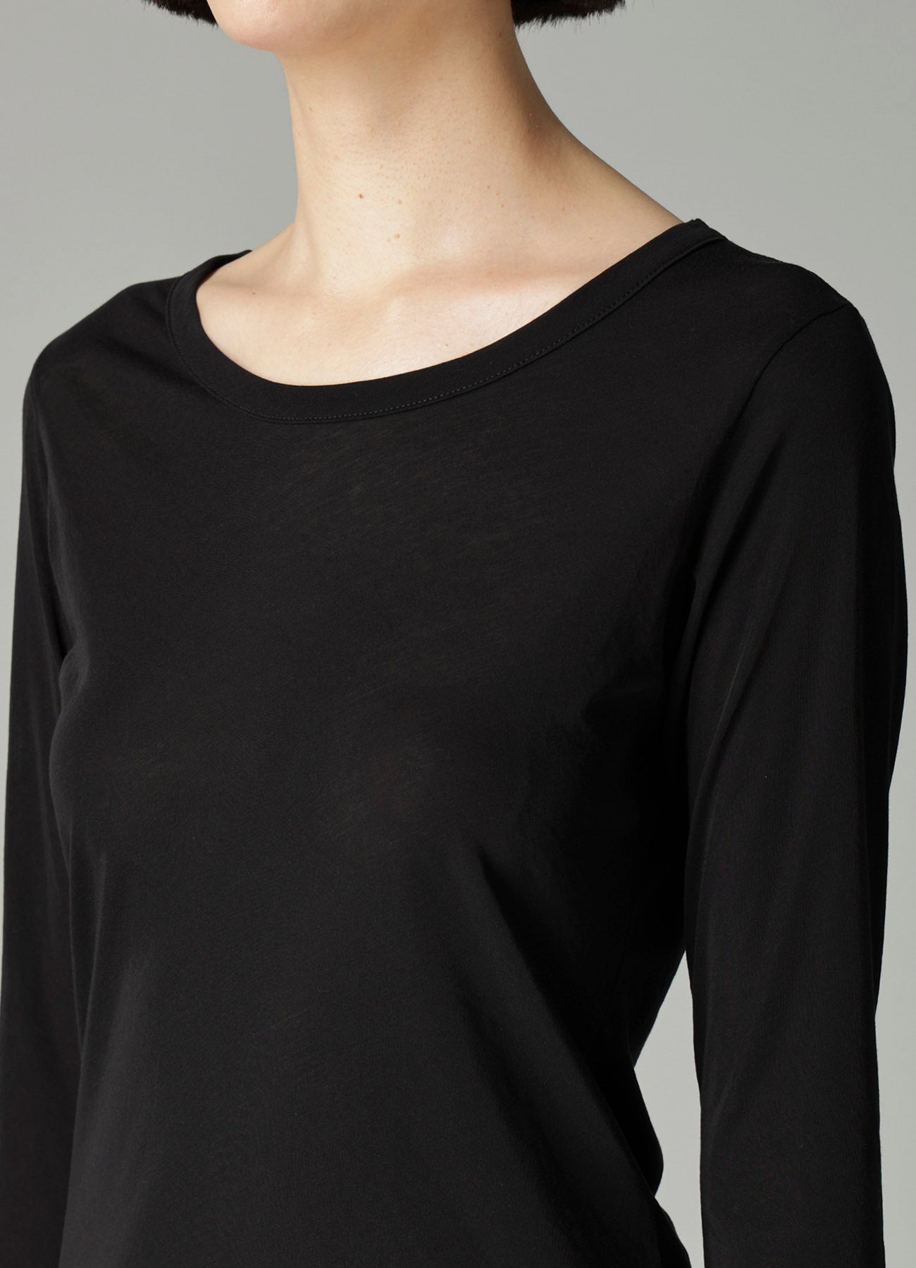 HIGH TWISTED SINGLE JERSEY LONG SLV ROUND NECK T