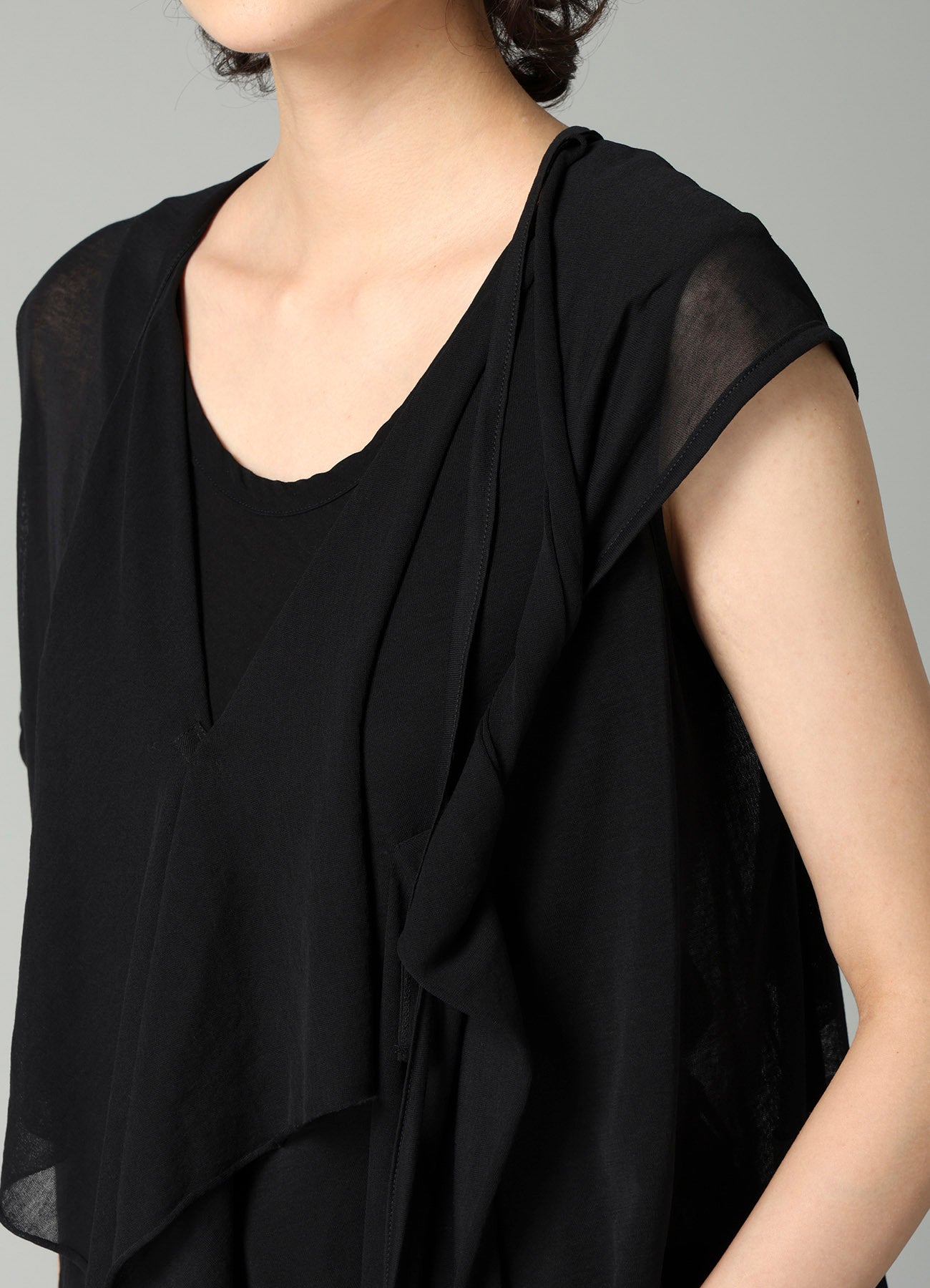 SHEER SINGLE JERSEY DRAPED SLEEVELESS CD