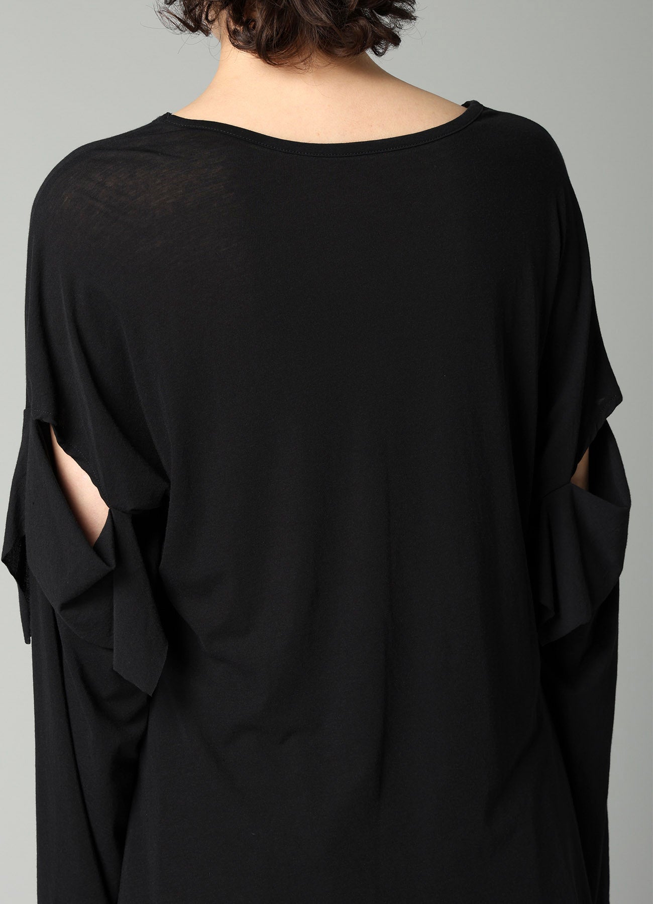 SOFT SINGLE JERSEY DRAPED SLEEVE T
