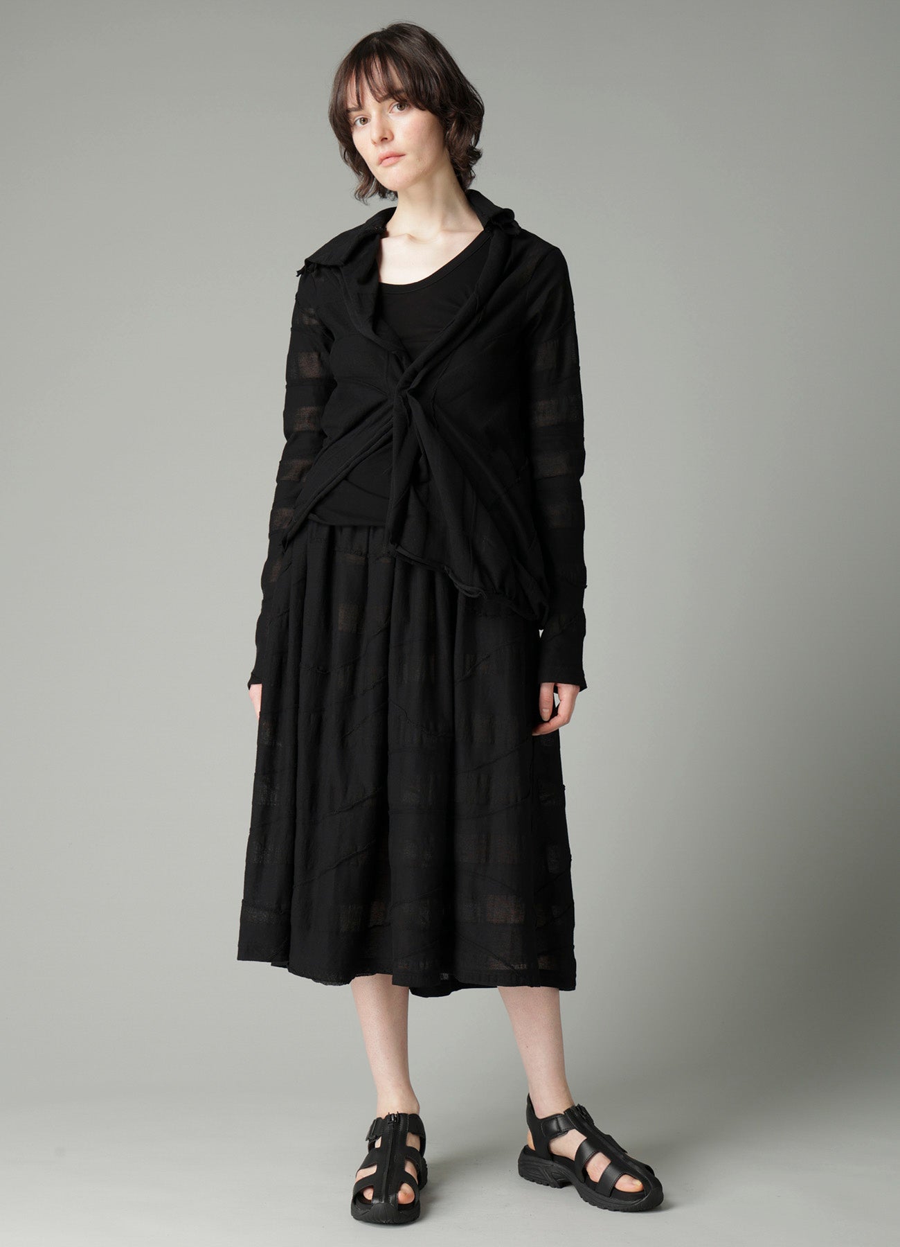 TUCK JACQUARD GATHER DETAIL CARDIGAN