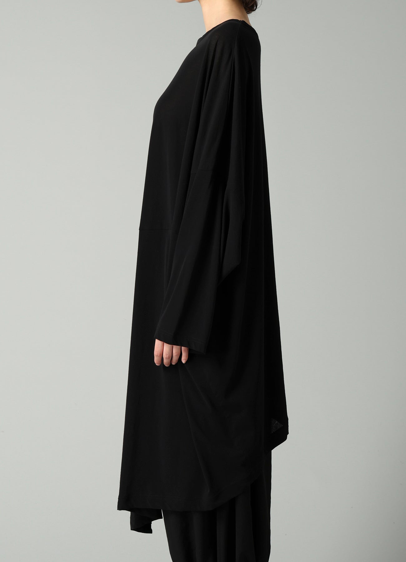 SOFT SINGLE JERSEY UNBALANCED LONG SLV T