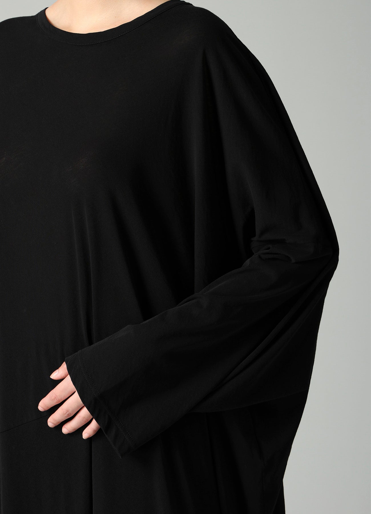 SOFT SINGLE JERSEY UNBALANCED LONG SLV T