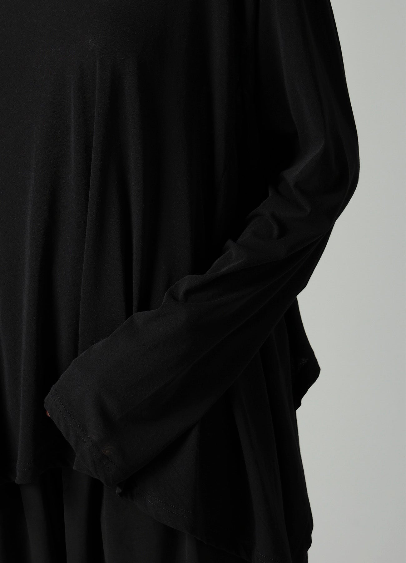 SOFT SINGLE JERSEY DRAPED GUSSET LONG SLV T