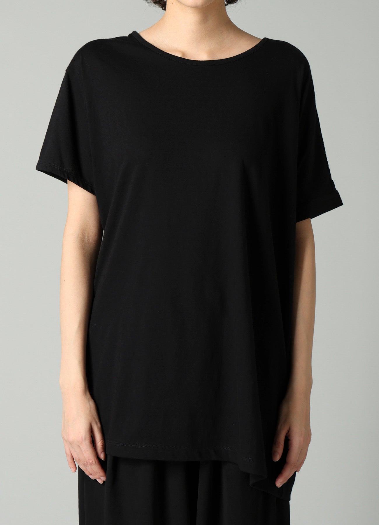 SOFT SINGLE JERSEY ASYMMETRIC SHORT SLV T A