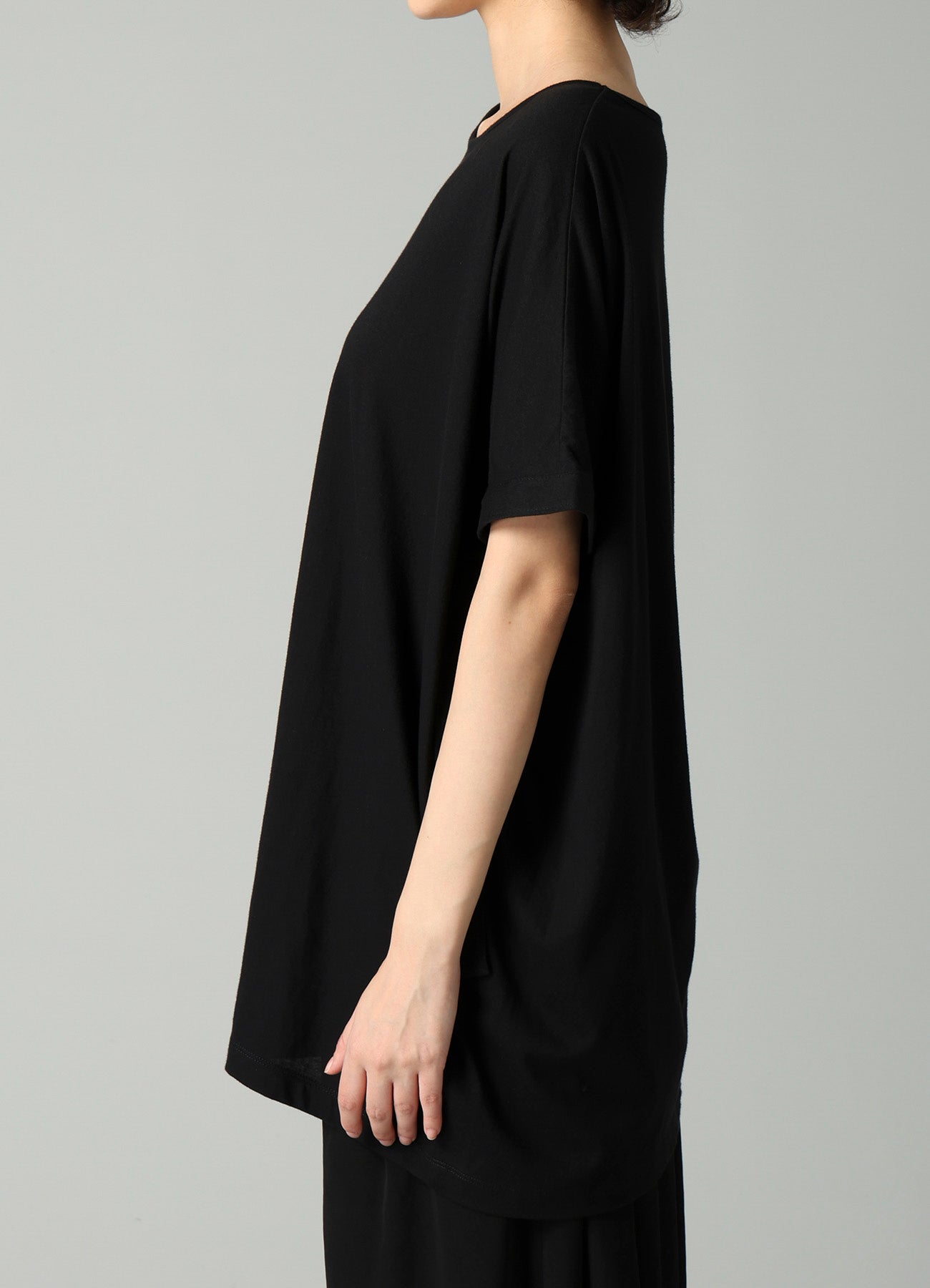 SOFT SINGLE JERSEY ASYMMETRIC SHORT SLV T A