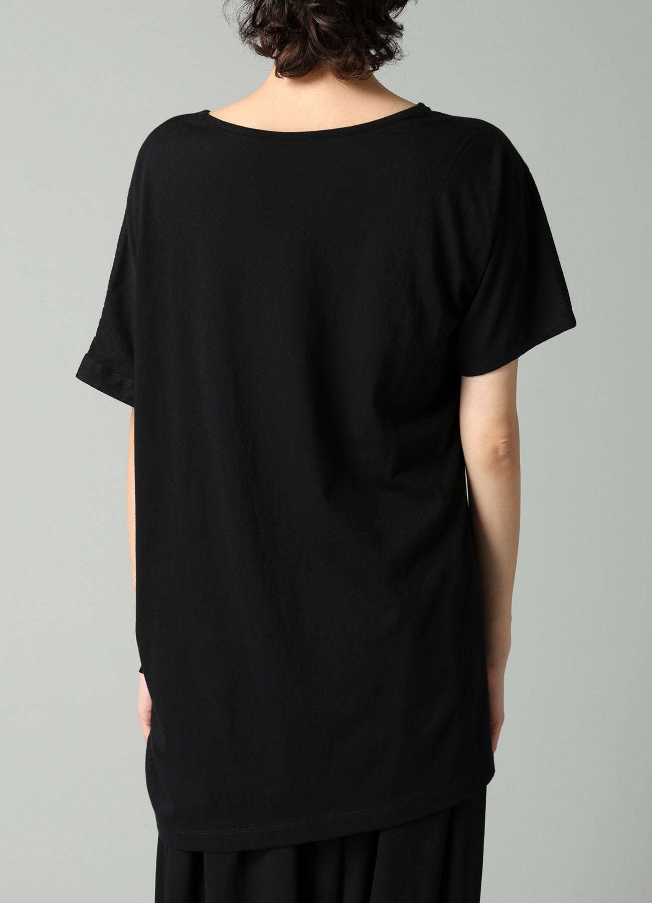 SOFT SINGLE JERSEY ASYMMETRIC SHORT SLV T A – THE SHOP YOHJI YAMAMOTO