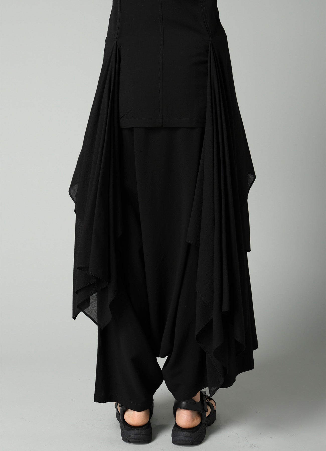 Ry/Li TROPICAL DRAPE D ZIP VEST – THE SHOP YOHJI YAMAMOTO