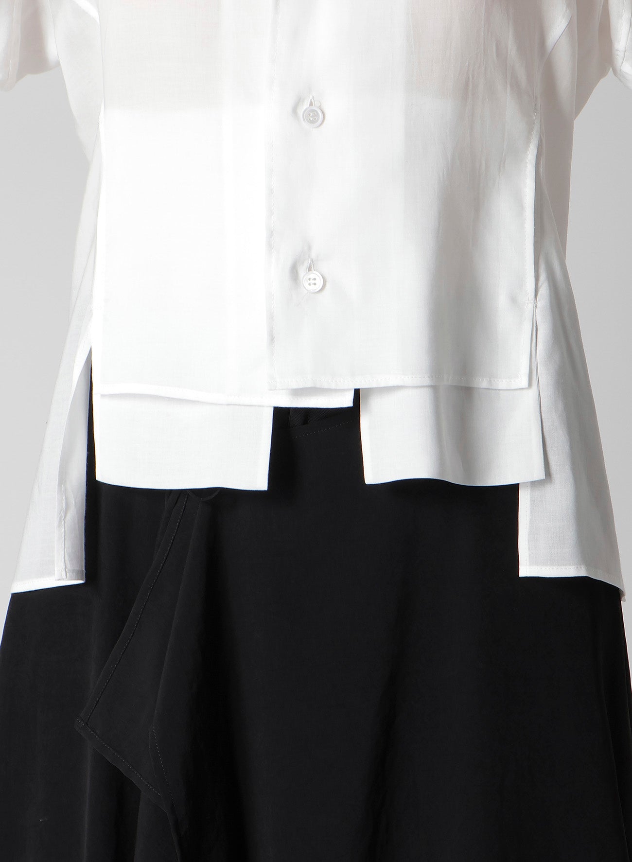 CELLULOSE LAWN PANELED SHORT BLOUSE