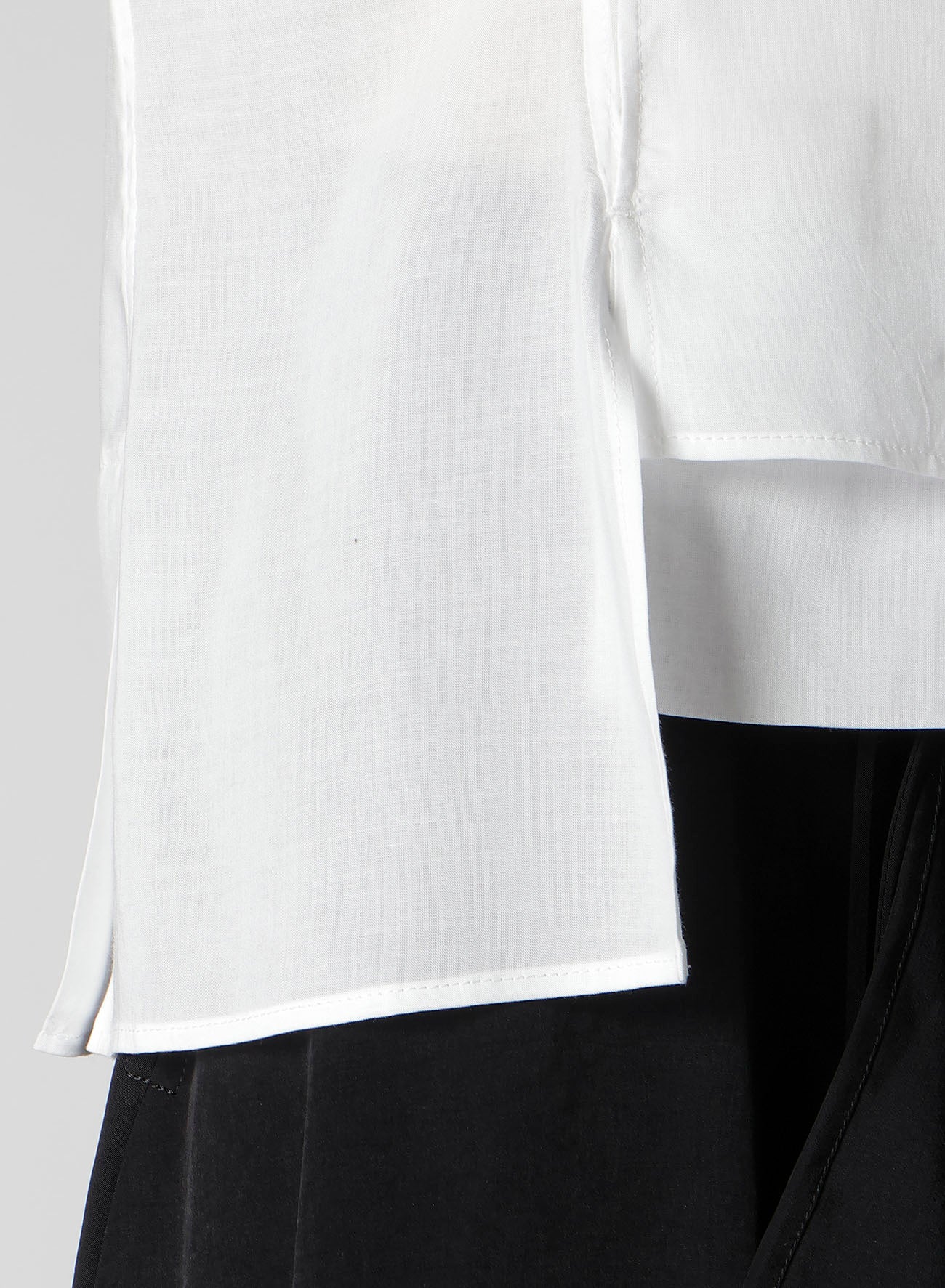 CELLULOSE LAWN PANELED SHORT BLOUSE