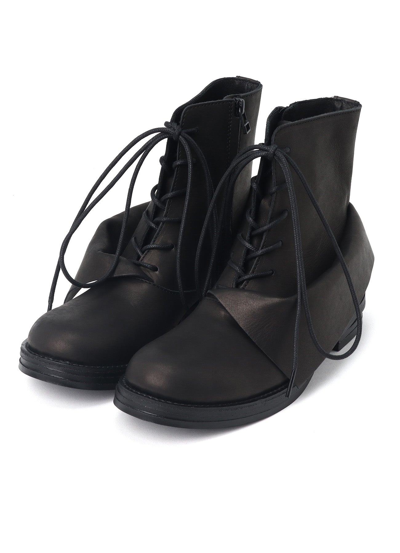 UNEVEN DYED LEATHER LACE-UP BOOTS