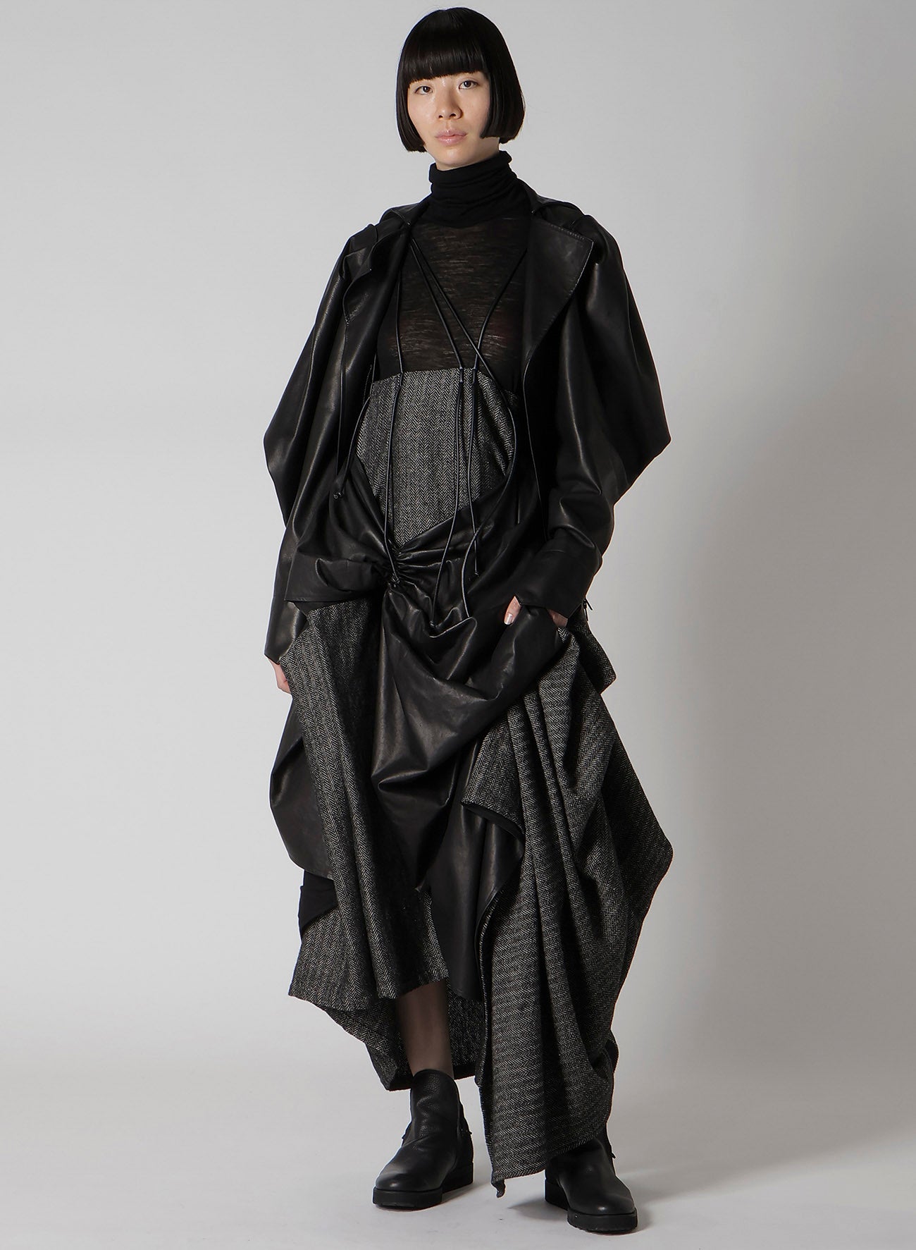 HORSE LEATHER TUCKED SLV BELTED JACKET