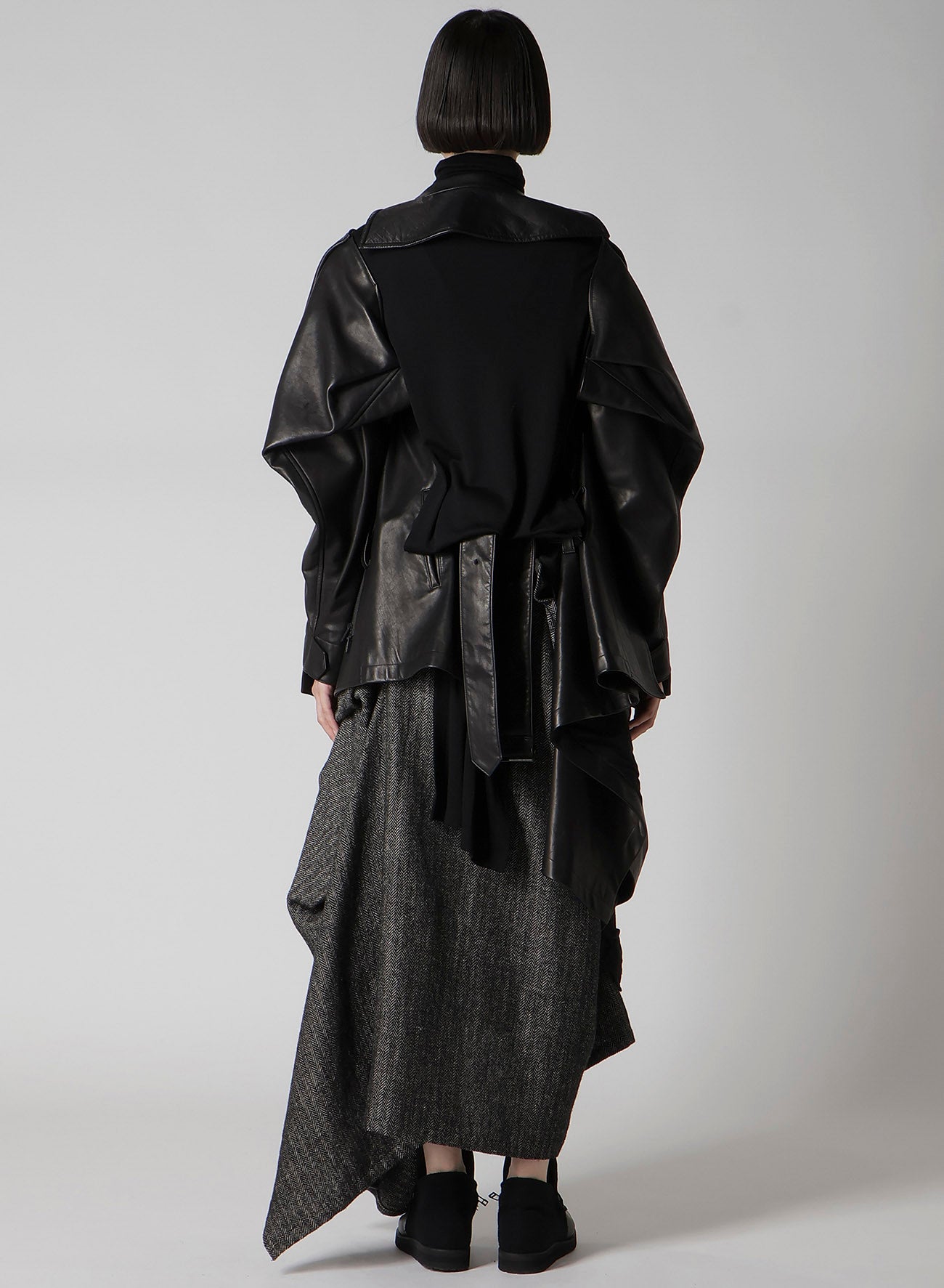 HORSE LEATHER TUCKED SLV BELTED JACKET