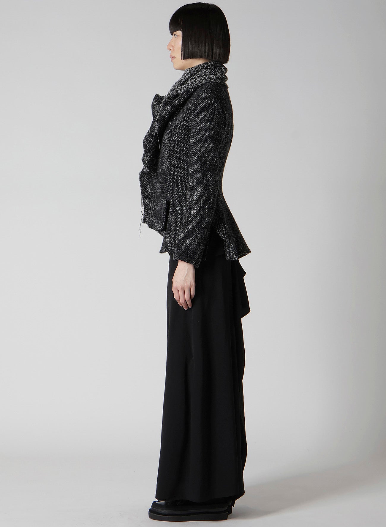 HANDMADE TWEED STOLE DETAIL JACKET