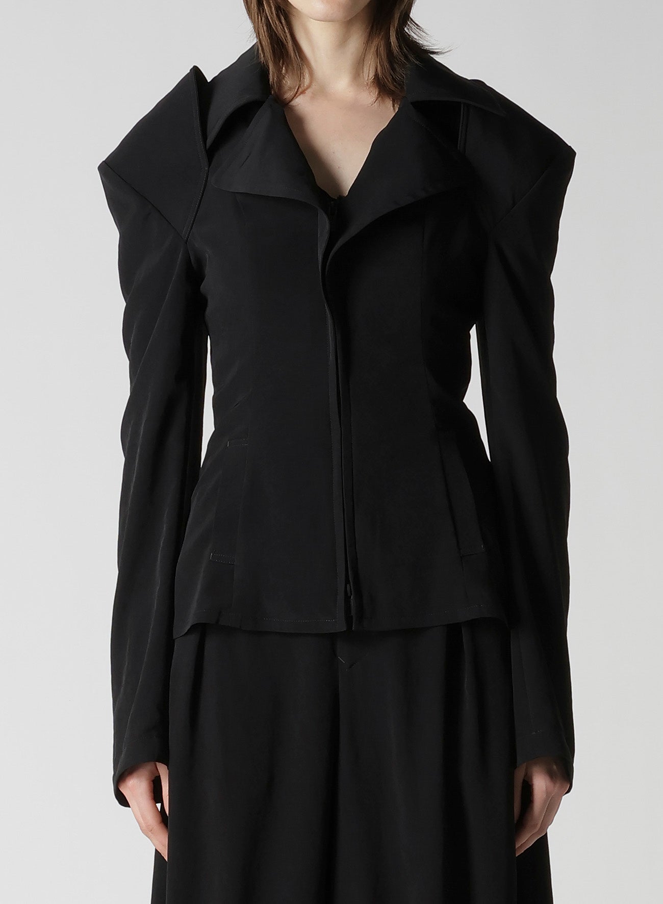 TA/PE CREPE DE CHINE O SHOULDER JACKET