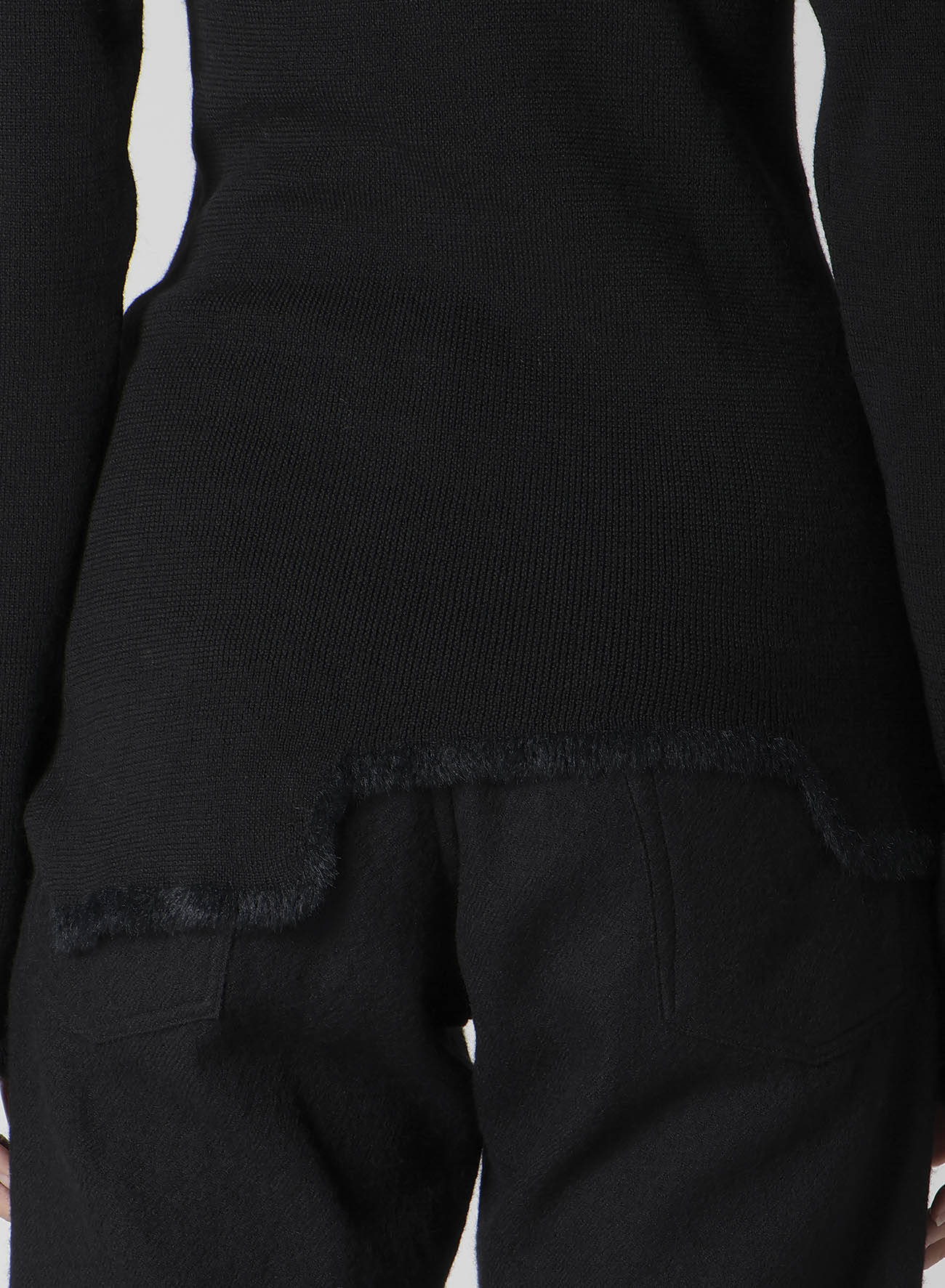 12G RIB JAGGED HEM ROUND NECK PO